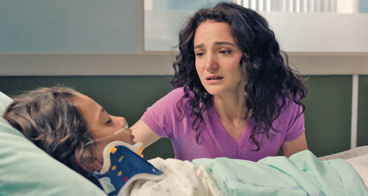 Plus belle la vie : Lucie a-t-elle renversé Mathis ? (spoiler) Plus belle la vie : Lucie a-t-elle renversé Mathis ? (spoiler)